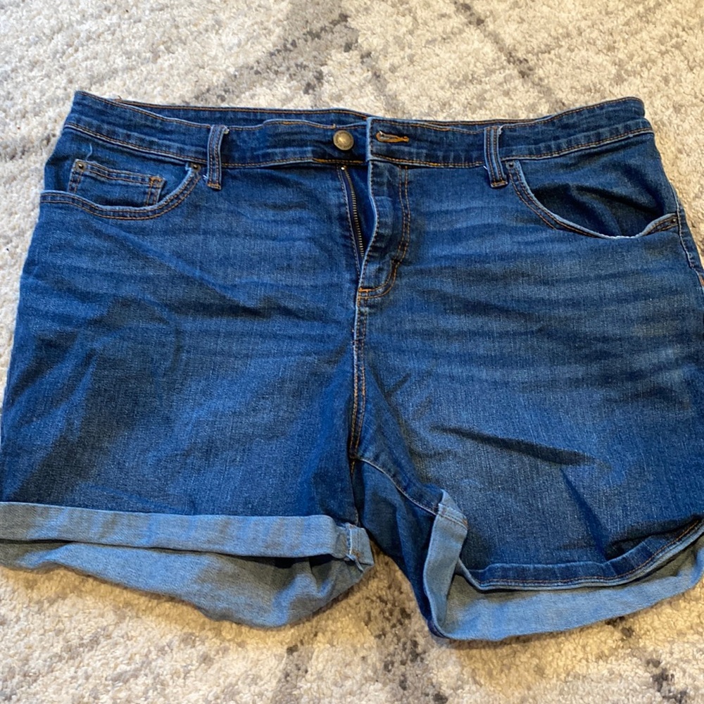 Universal Thread Jean Shorts